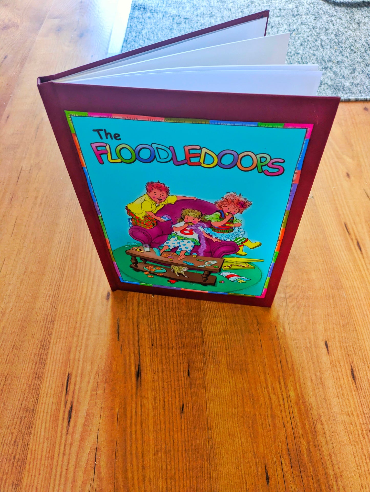 The Floodledoops - Barney Themed Book From the Show